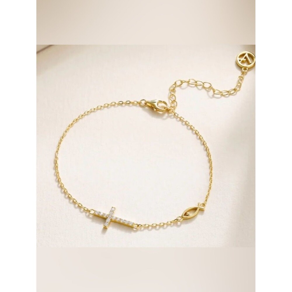 NWT Vanimy 14kt Gold Cross Fish‎ Bracelet
